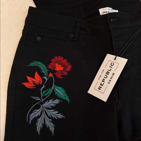 For The Republic Black Denim Pants Size 10/29 - Picture 6 of 10